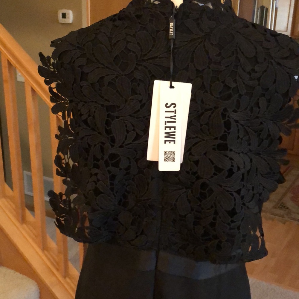 Designer black Couture classic lace top dress - Picture 5 of 11